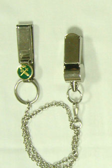 Silbato M-86 con pinza emblema guardia civil y cadena
